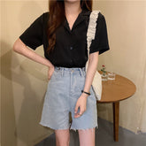 Camisa tipo blusa con muescas en colores caramelo lisos